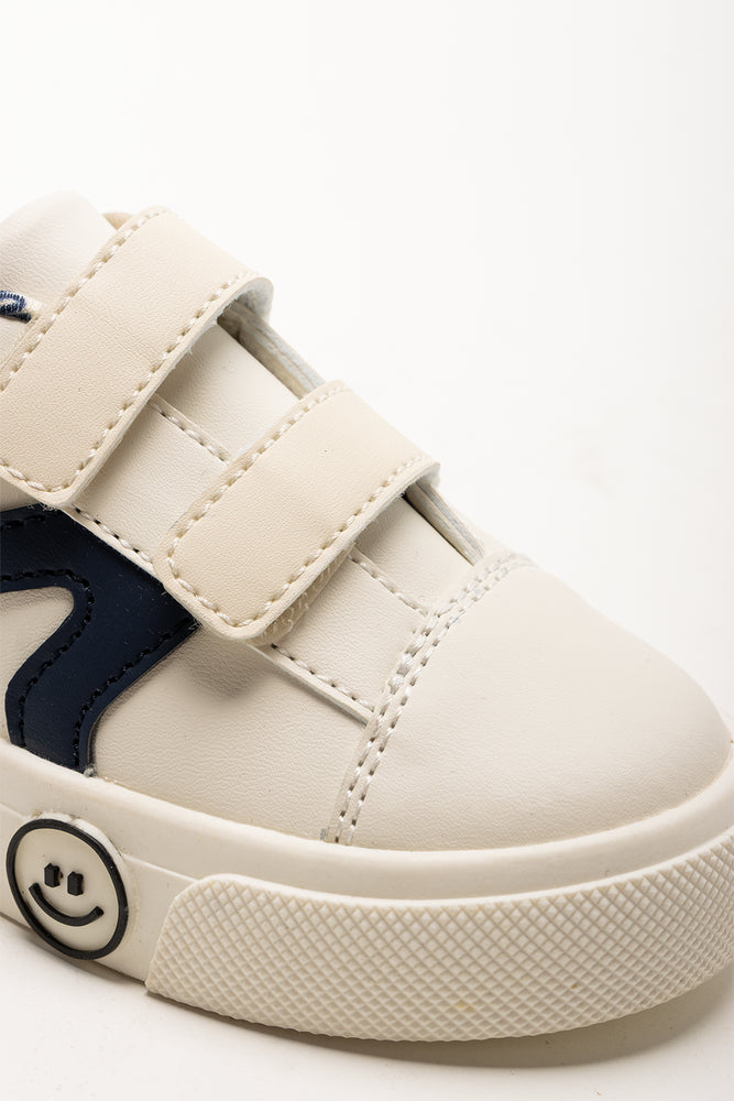 Smile Badge Sneakers White (2)