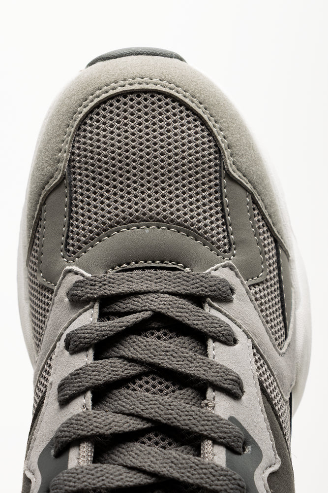 Mesh Trainer Grey (4)