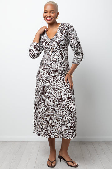 Crinkle Tie Front Maxi Dress White And Brown