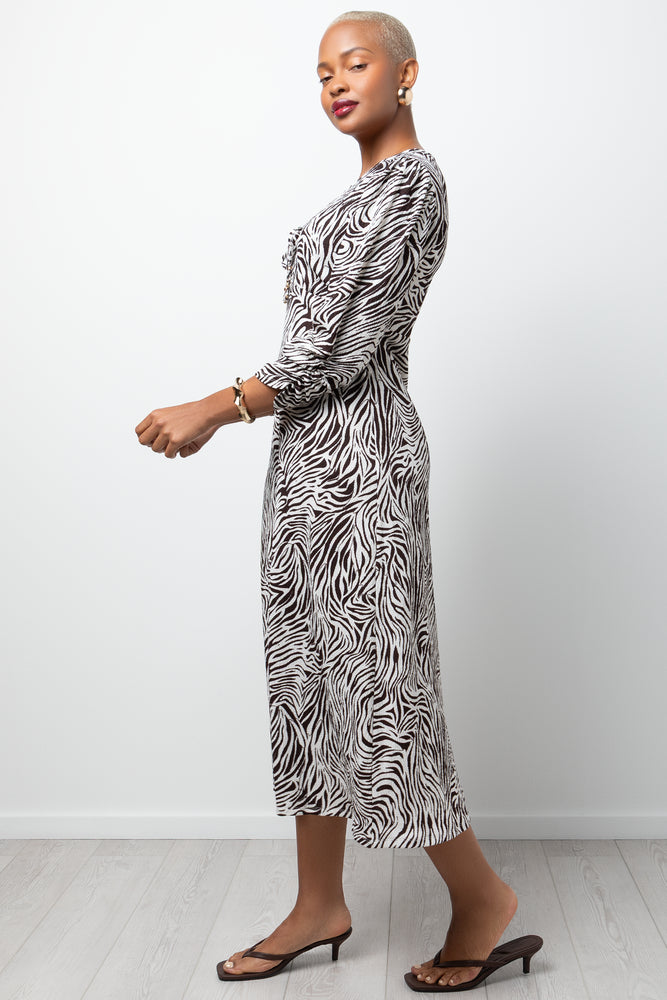 Crinkle Tie Front Maxi Dress White And Brown (1)