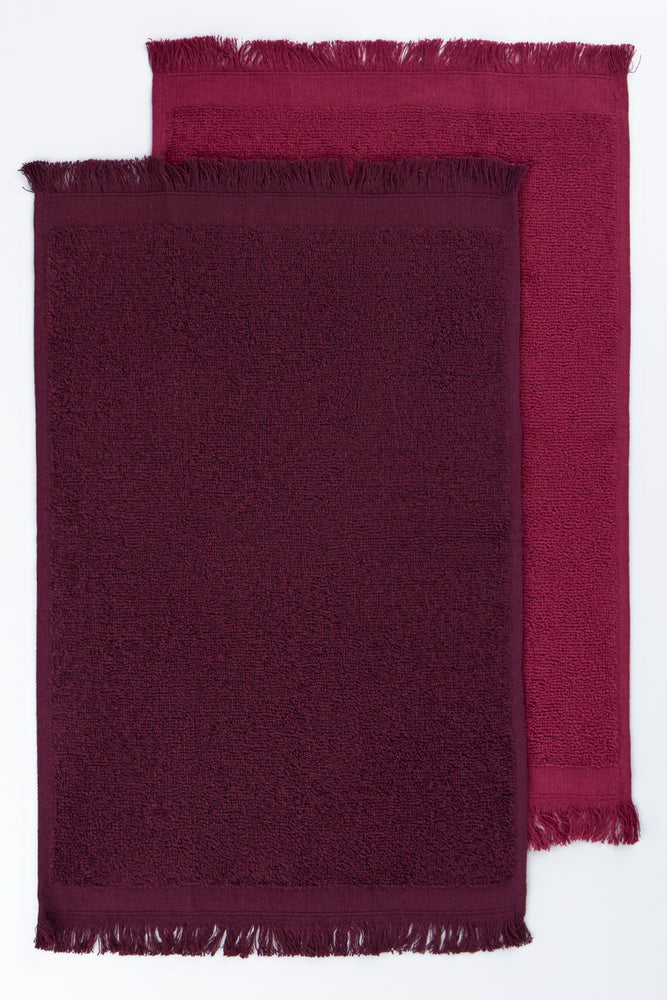 Burgundy 2 Pack Fringed Guest Towels (1)