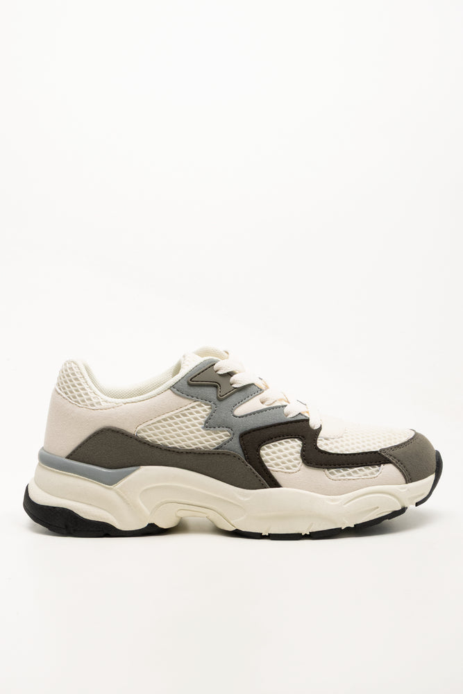 Chunky Rugged Trainer (1)
