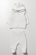 2 Piece Embossed Fleece Set White
