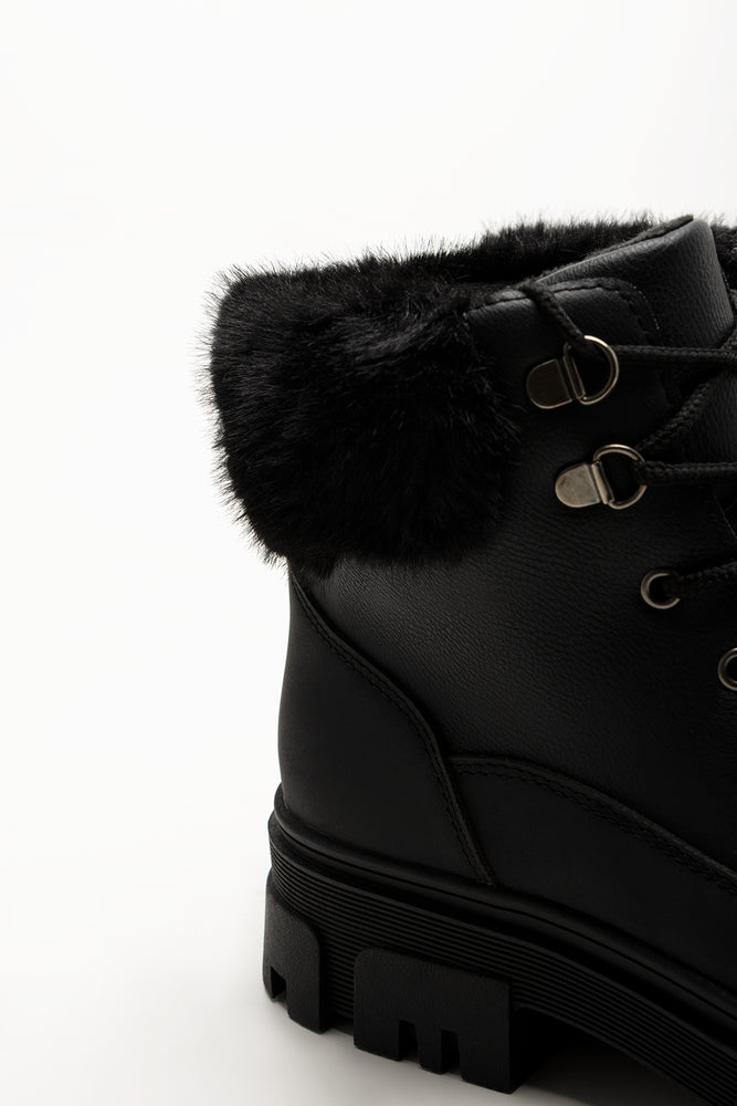 Fur Trim Boots Black (3)