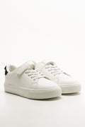 Sneakers White