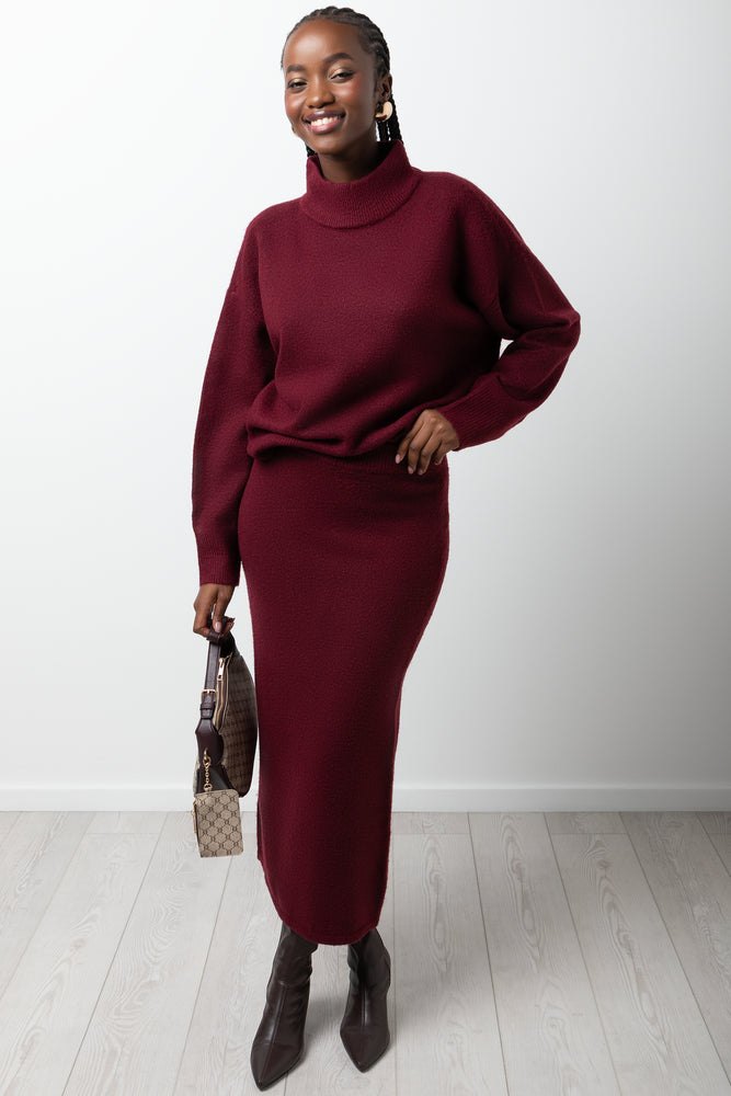 Column Skirt Burgundy