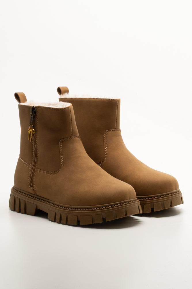 Bow Charm Chelsea Boots Tan
