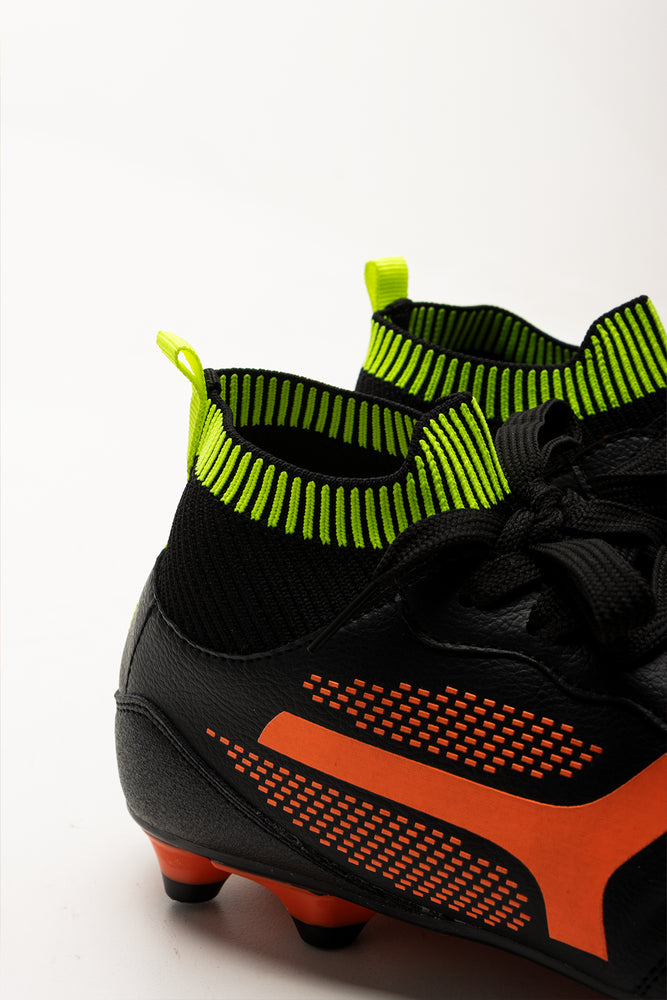 Soccer Boots Black (3)