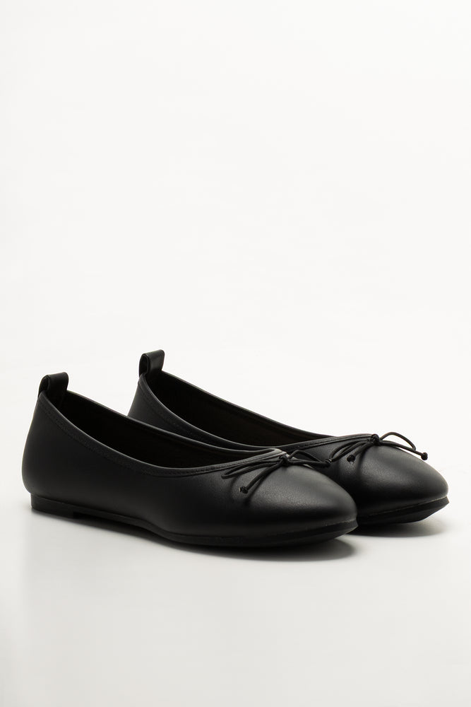 Black Ballerina Pumps