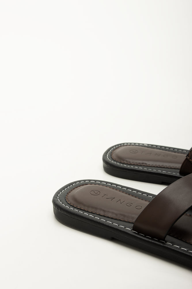 Brown Buckle Detail Thong Sandals (3)