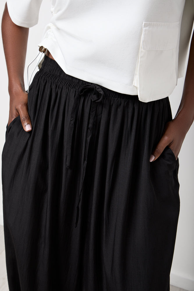 Black High Waisted Balloon Pants (3)